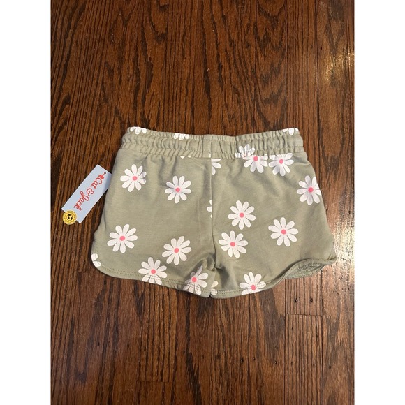 Cat & Jack Girl's Floral Shorts Size Extra Small Brand New! - Picture 2 of 2